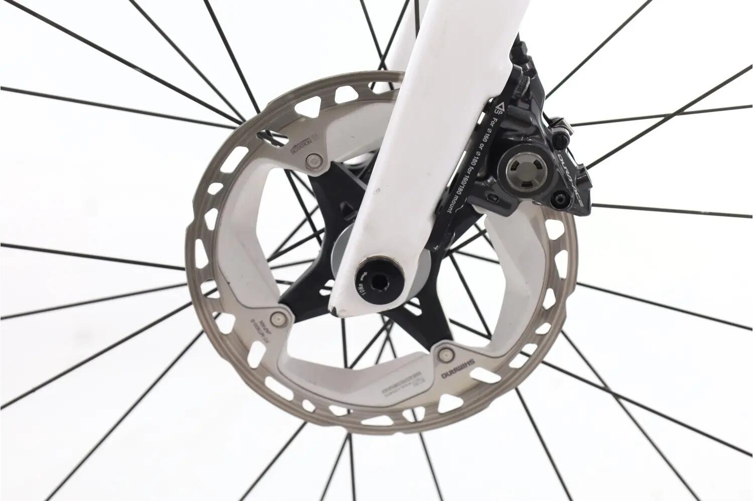 Vélo de route reconditionné ·  F12 Di2 12V · Très bon état 7/8