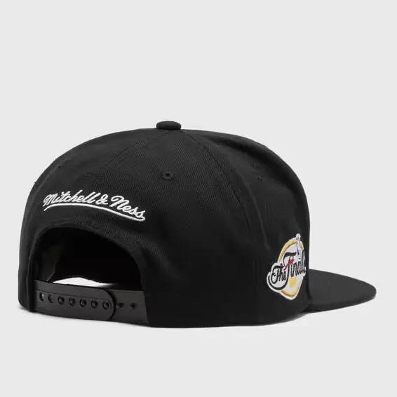Cappello Mitchell & Ness NBA Top Spot MIA HEAT Black 4/6
