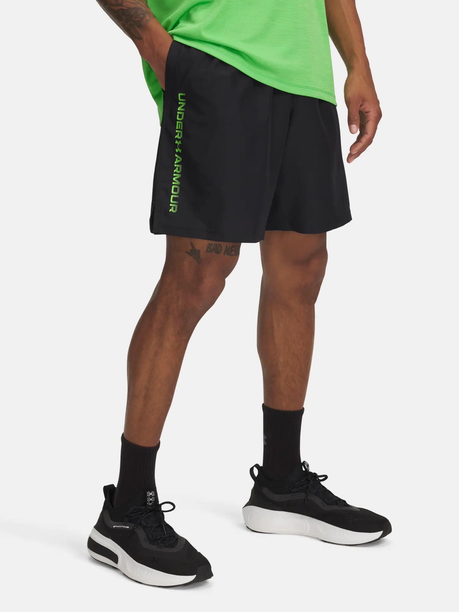 UNDER ARMOUR picture