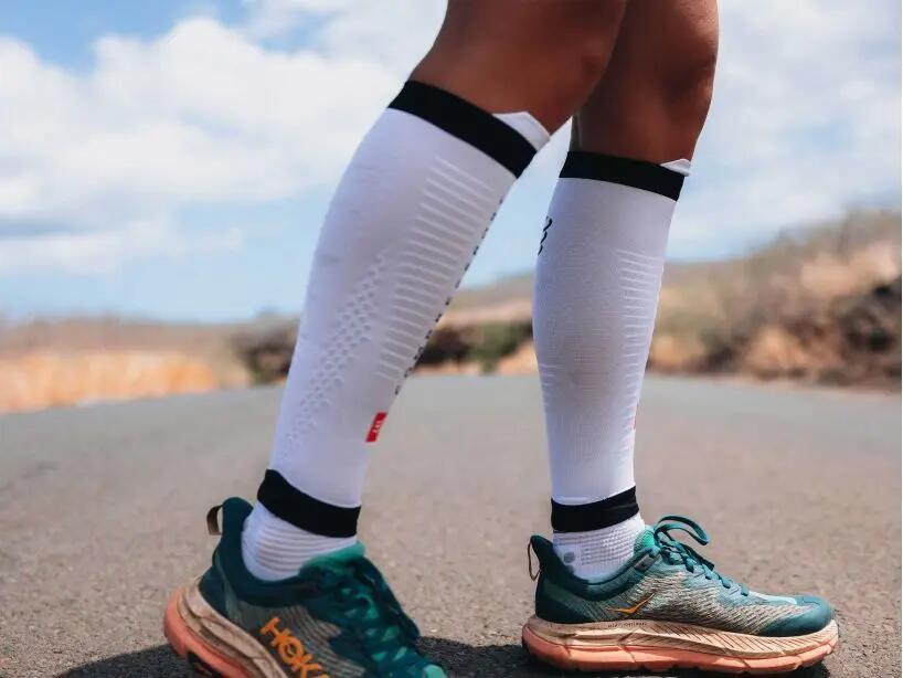 Manchons de compression pour mollets "R2 3.0" Compressport (lot de 2) 4/5