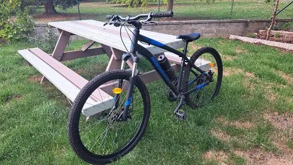 Tussen Particulieren - Zwart-blauwe fiets voor tochten, 27,5" - Rockrider 2/6