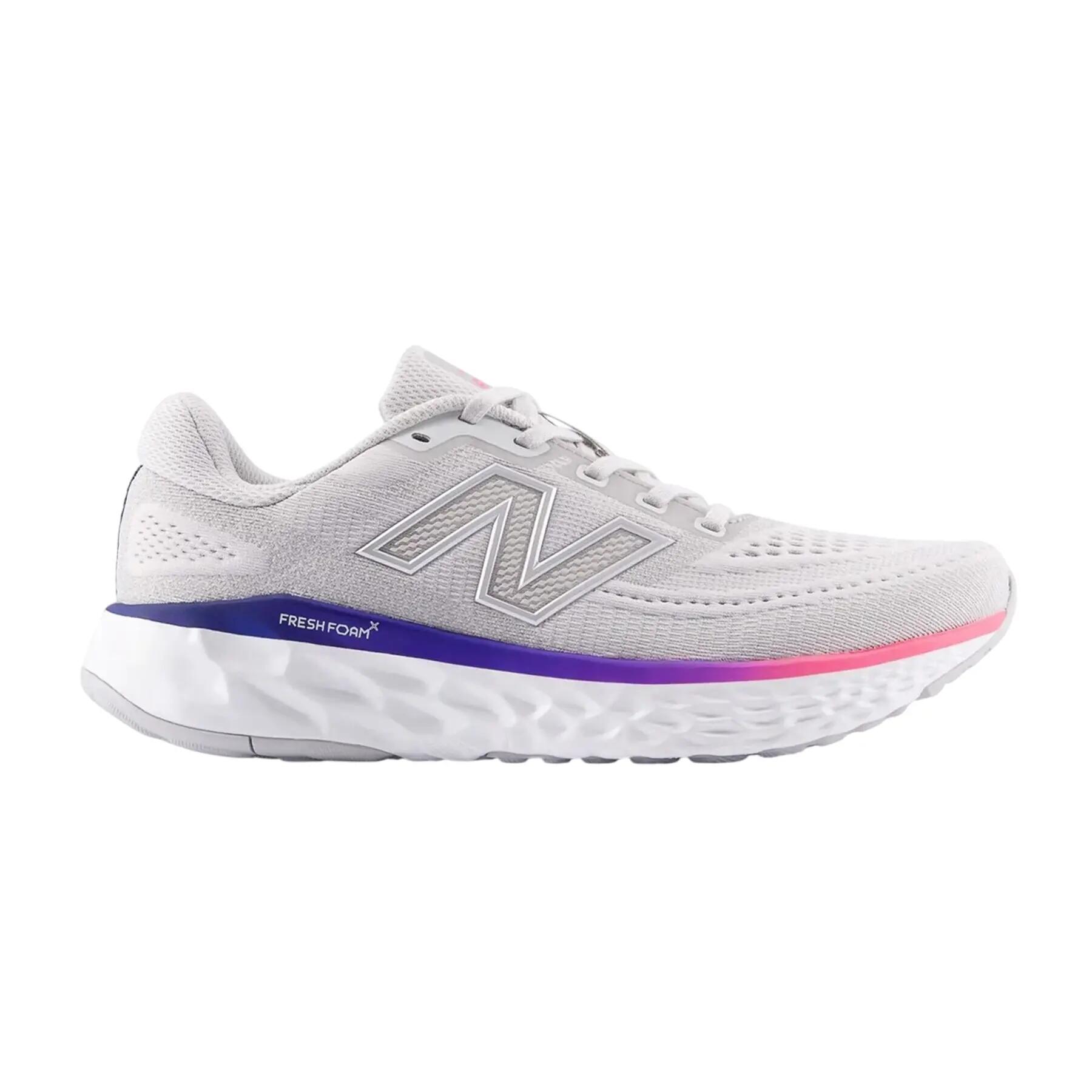 NEW BALANCE picture