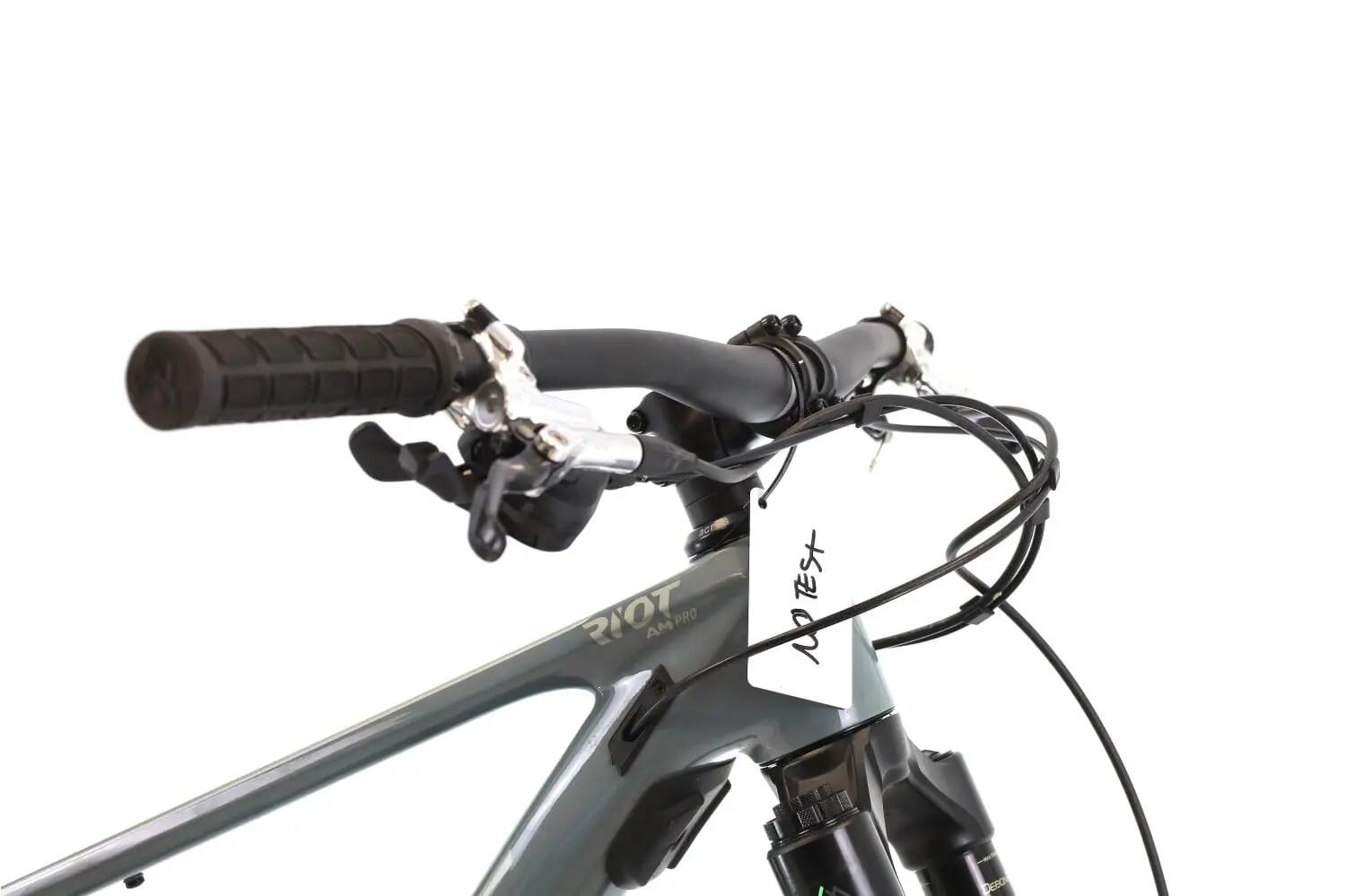 Segunda Vida · MTB ·  Riot AM CF Pro XT · Muy buen estado 6/8