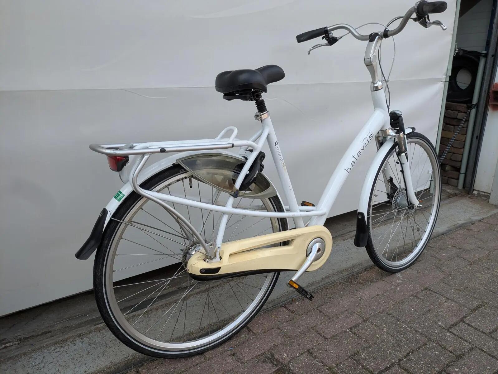 Batavus Mambo Inspire, wit 2/5