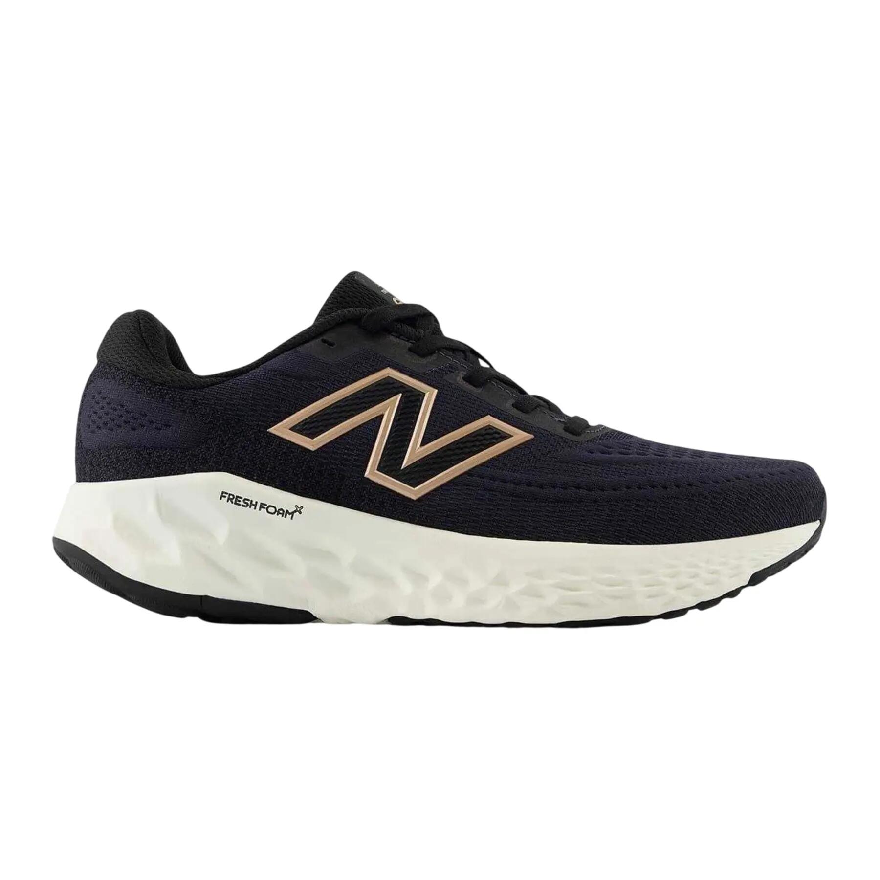 NEW BALANCE picture
