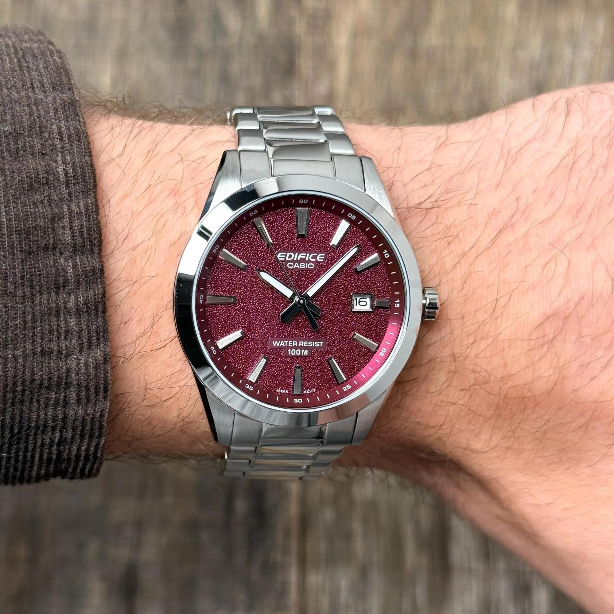 Casio Analogique Montre Argent/Rouge EFV-160D-4AVEF 2/3