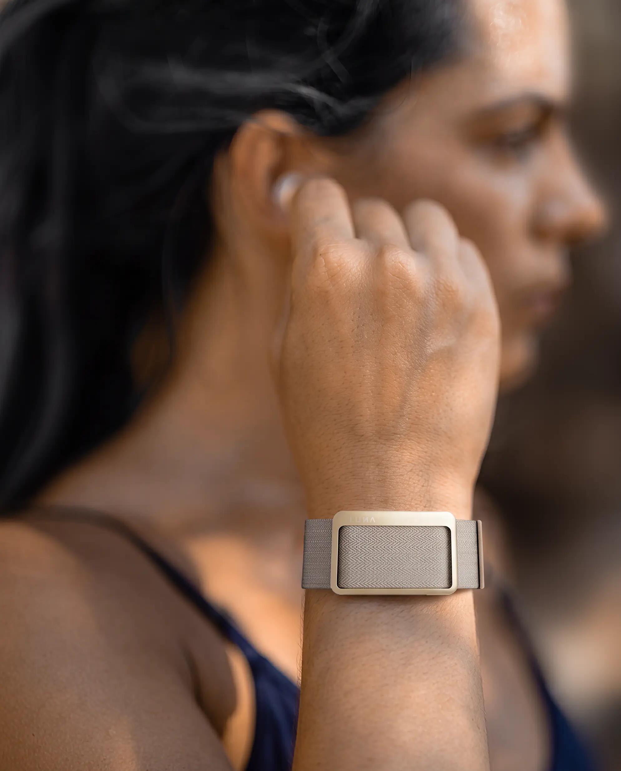 Smartband NOISE LUNA BAND Bege Deserto 5/15