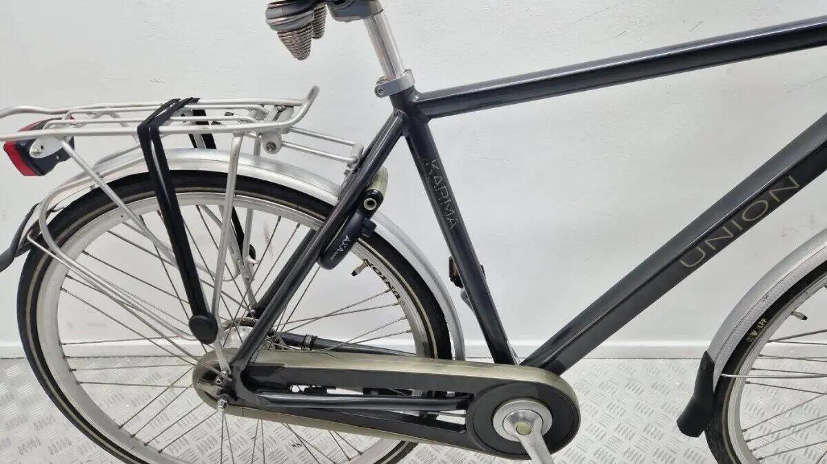 Union karma |  Gebruikt | 3 maanden garantie | 28 inch |, metal/grijs 3/3