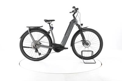 Tweedehands - cube kathmandu hybrid pro trekking e-bike lage instap - zeer goed