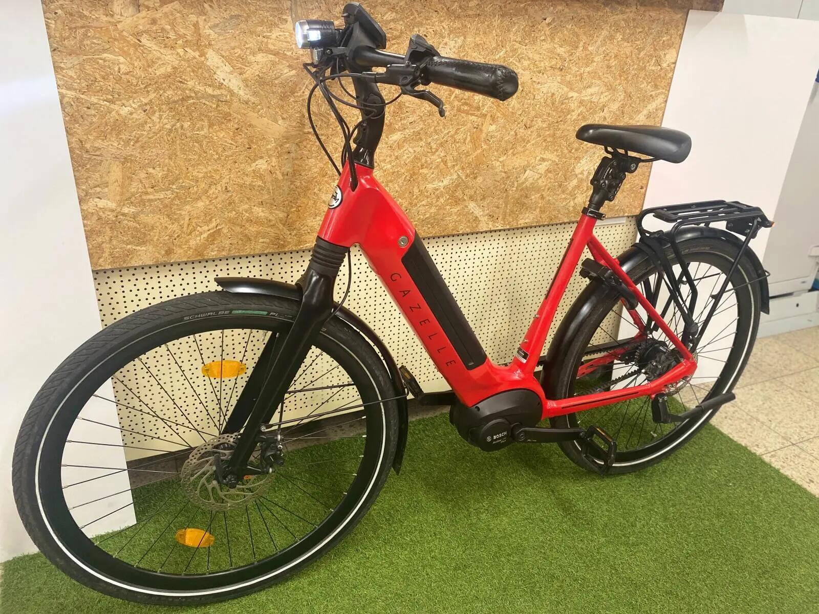 Gazelle ULTIMATE C8 500Wh, rood 2/7