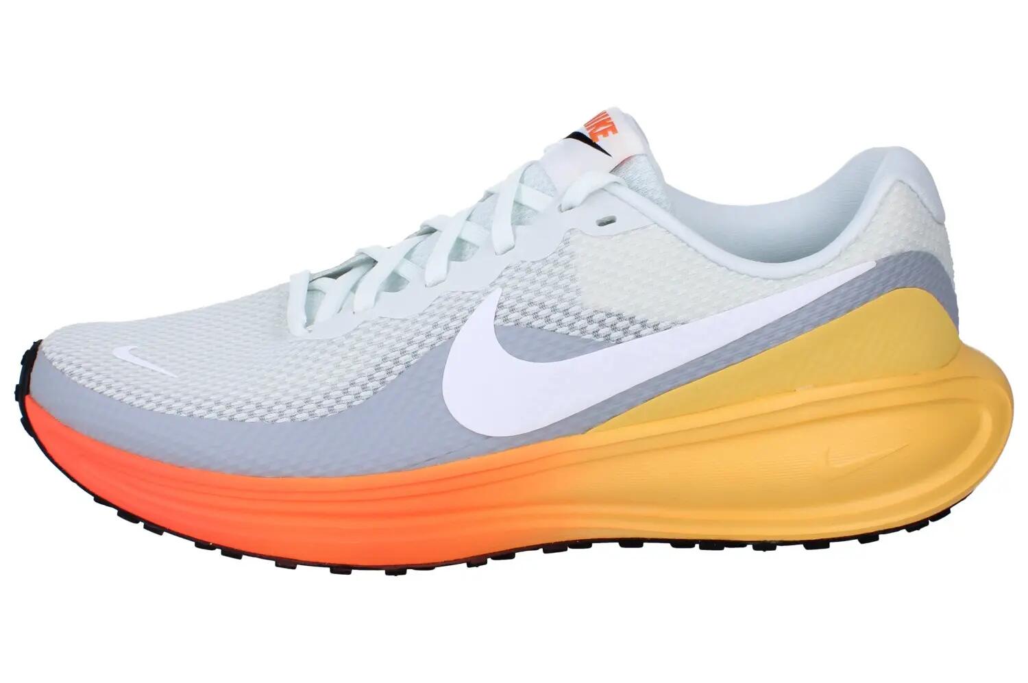 Nike Revolution 8 6/6