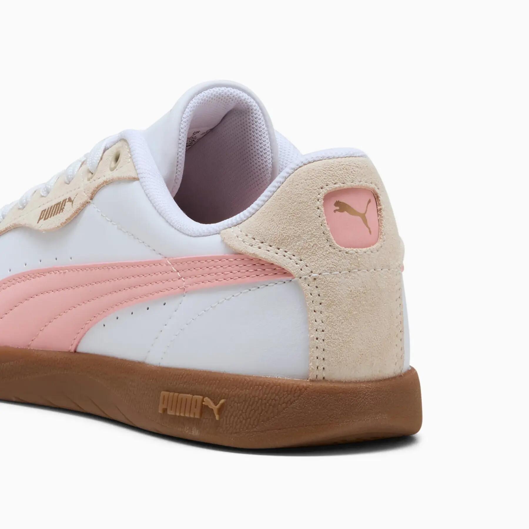 Tênis esportivo feminino Puma VIKKY STAR 6/7