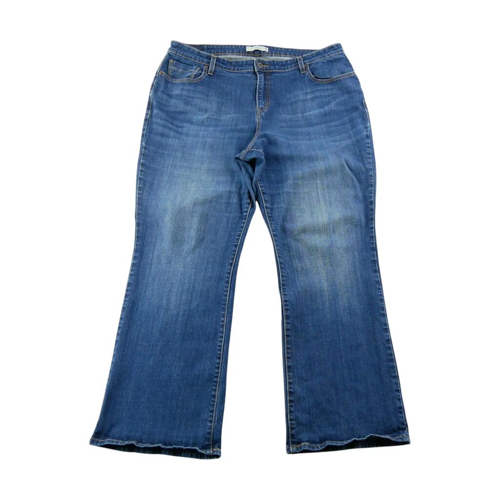 Втори живот - Jeans дамски Levi Strauss W38/L30 с лек клеш - Като нов