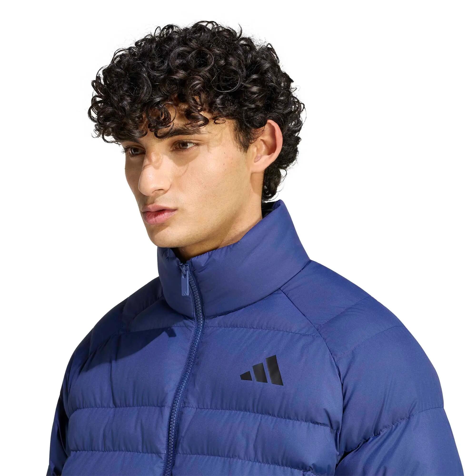 ESSENTIALS ISOLATIONSJACKE, VERSTAUBAR 9/10