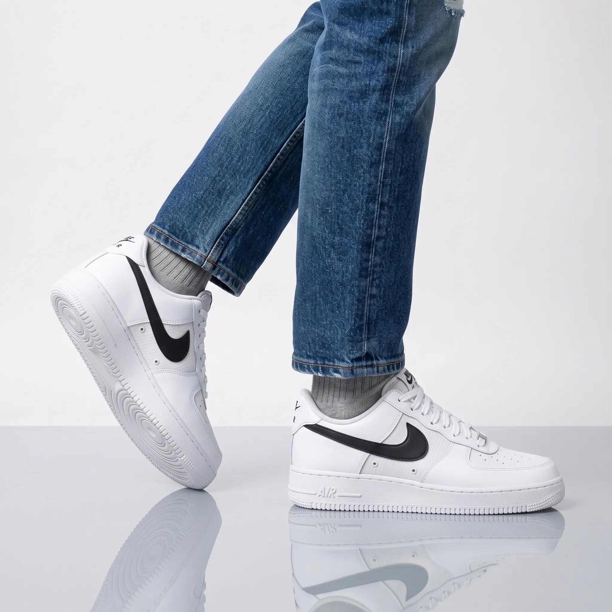 Homme - Nike Air Force 1 07 Lv8 - Ir0952-100 - Blanc 5/6