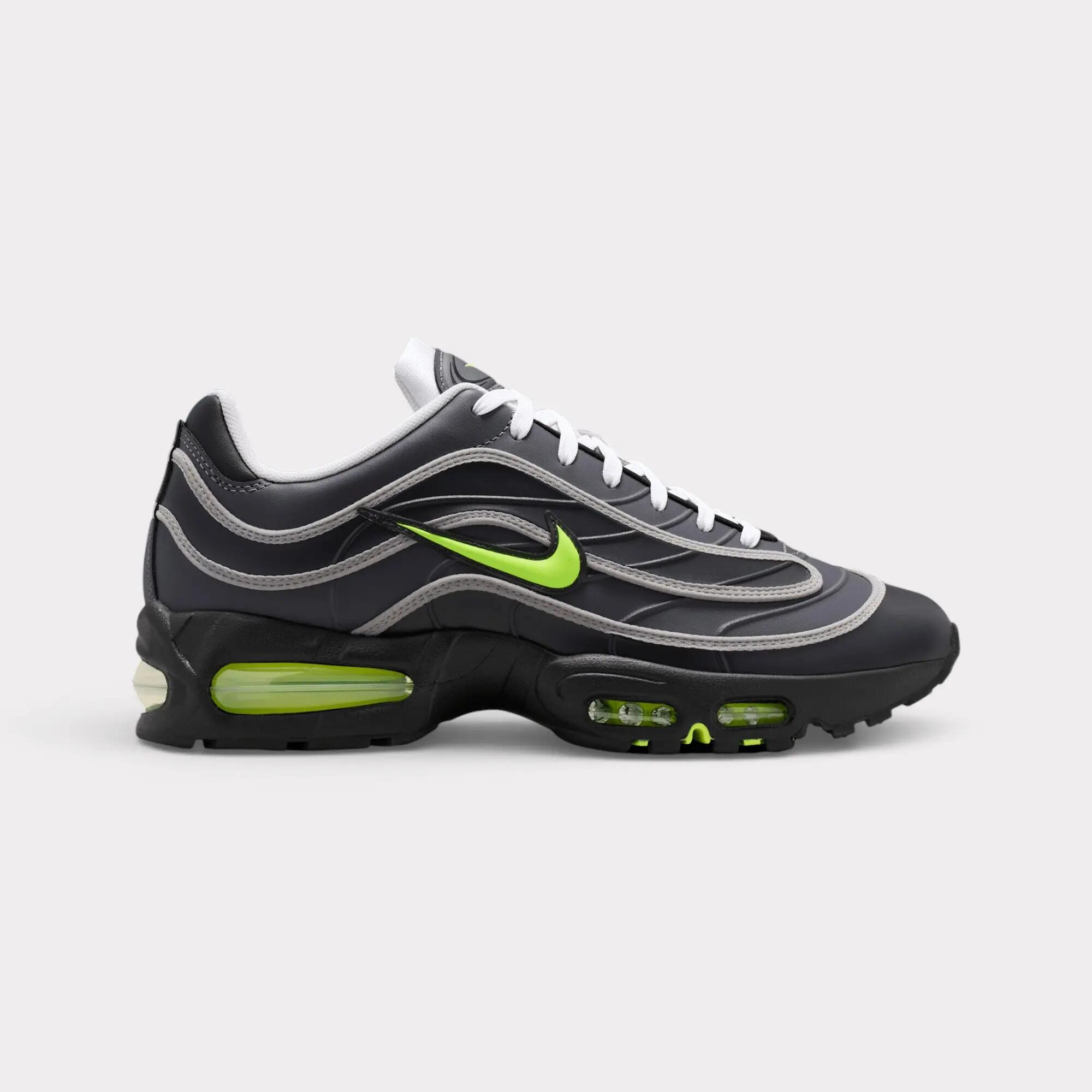 NIKE picture