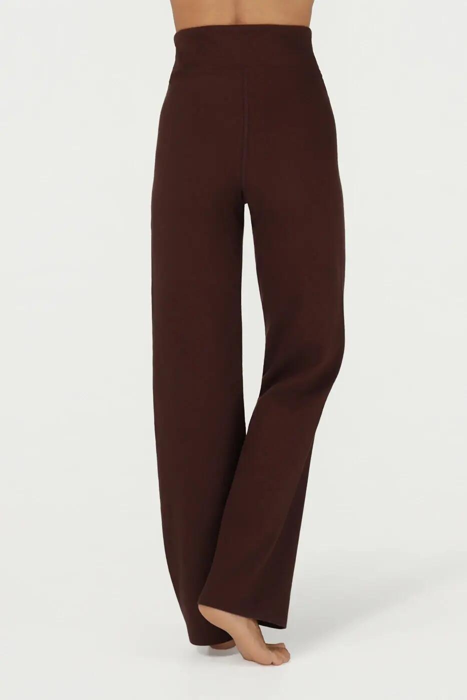 Agni - Modèle de Pantalon Yoga et Pilates Taille Haute Tendance - Cacao 3/6