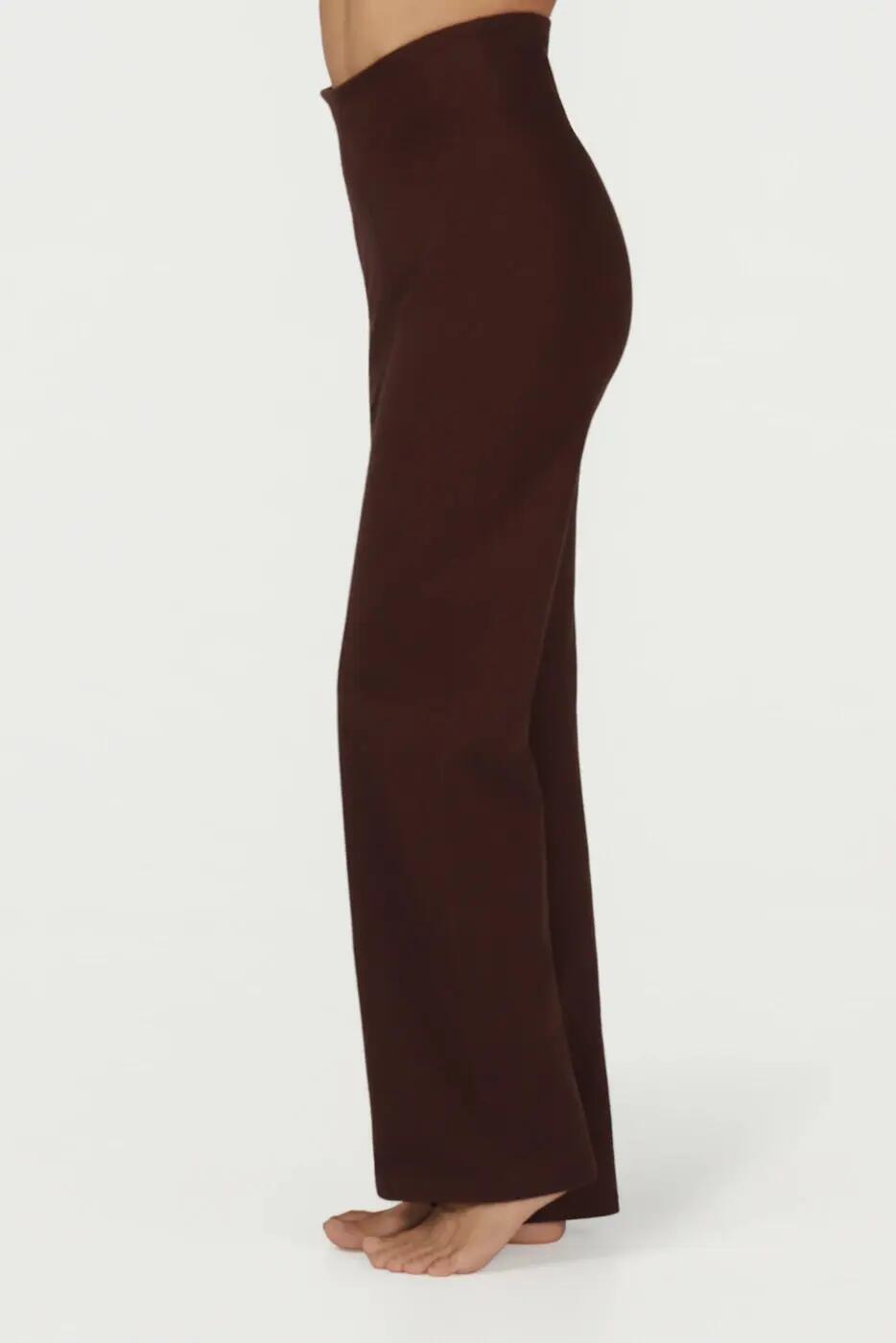 Agni - Modèle de Pantalon Yoga et Pilates Taille Haute Tendance - Cacao 2/6
