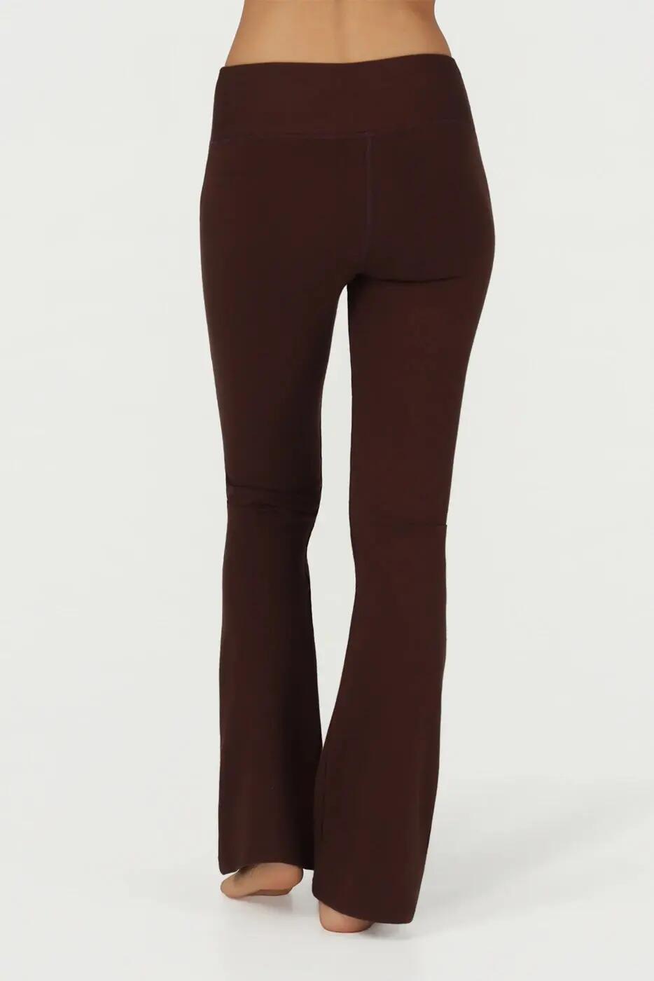 Anandafied - Mid waist Yoga & Pilatesbroek met uitlopende pijpen - Cacao 3/6