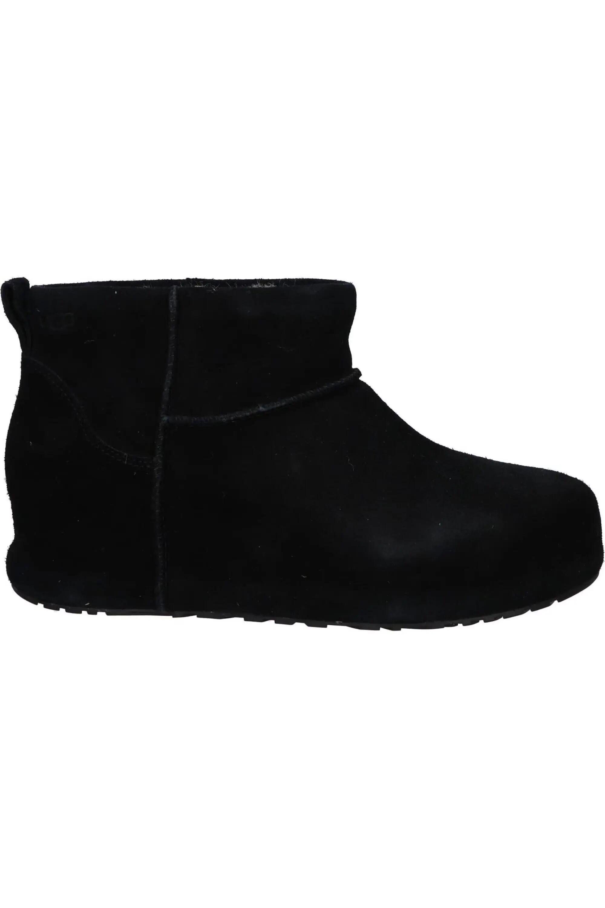UGG picture