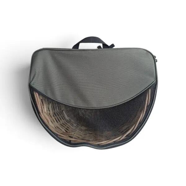 60-Liter-Rucksack in Pilzform mit integriertem Weidenkorb 2/5