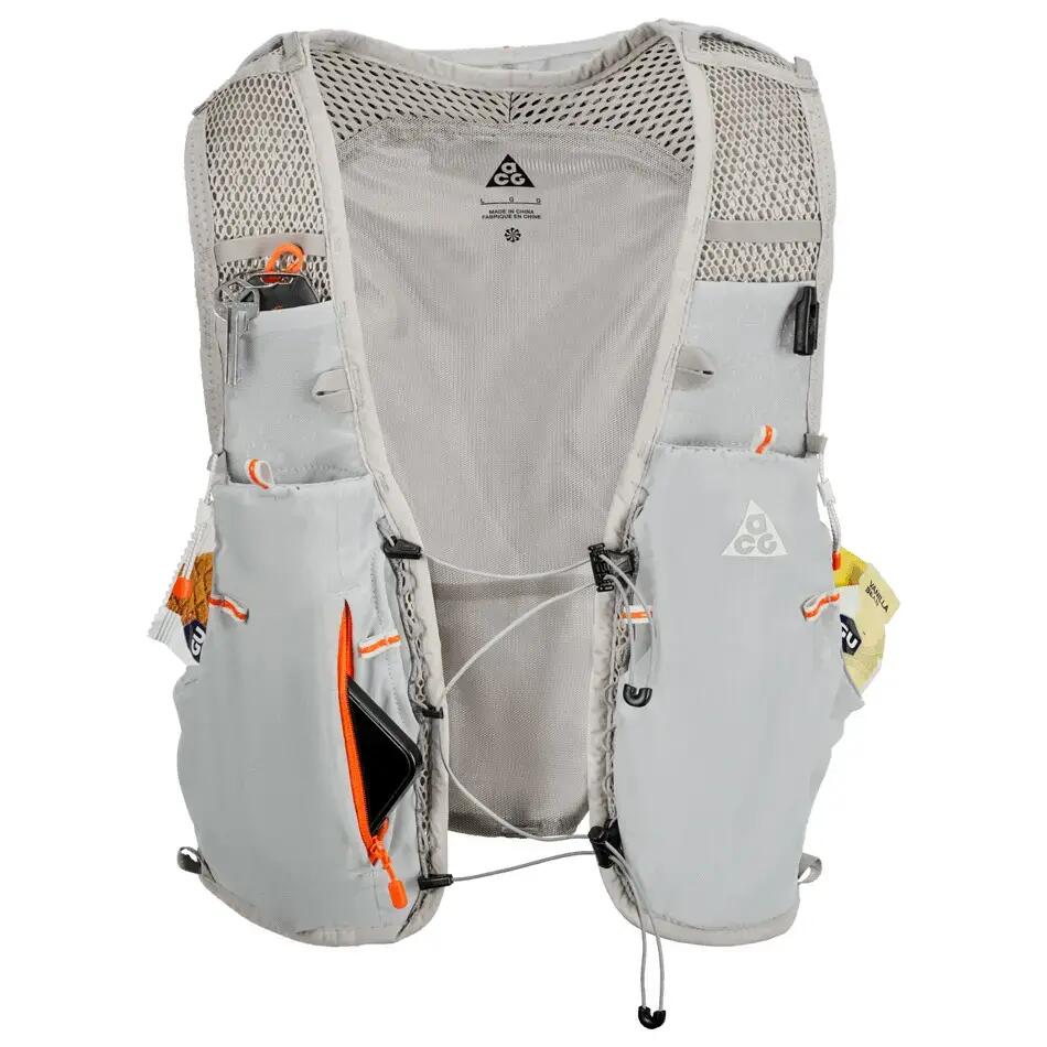 Colete de hidratação Nike ACG 2/6