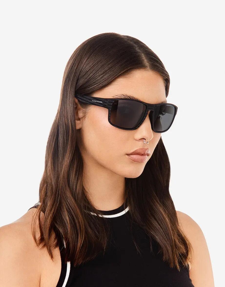 HAWKERS Zonnebril mannen en vrouwen gepolariseerd FASTER RAW POLARIZED BLACK 6/6