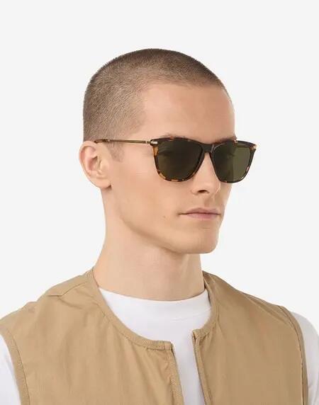 HAWKERS - Sonnenbrillen für Herren und Damen - ONE CROSSWALK CAREY GREEN 8/9
