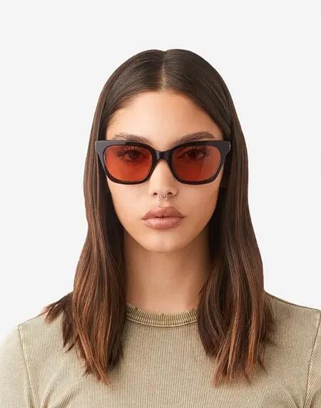 HAWKERS - Lunettes de soleil pour homme et femme OASIS - DARK GREY SANDSTONE 7/10