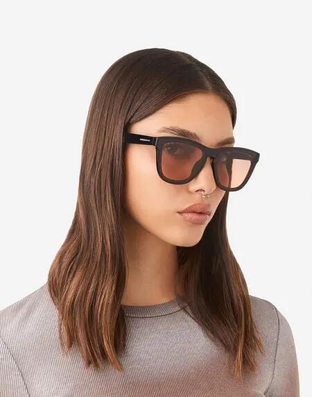 HAWKERS - Lunettes de soleil pour homme et femme DOWNTOWN MAX - BLACK GREY PINK 7/9
