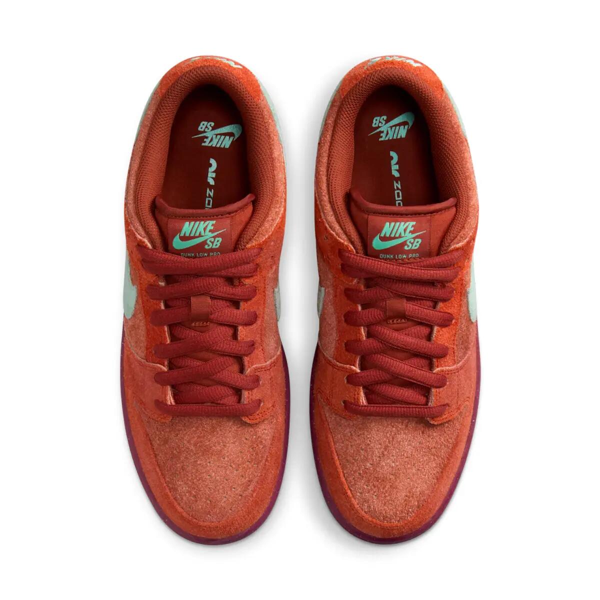 Chaussures  SB Dunk Low Mystic Red 5/6