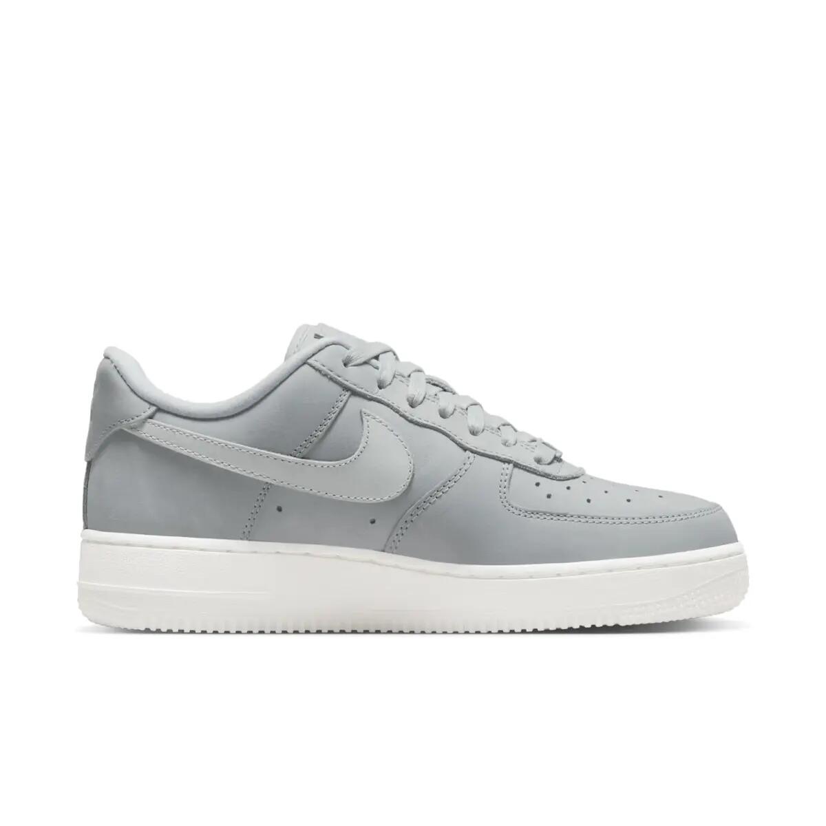Sapatilhas para mulher Nike Air Force 1 07 Prm 4/6