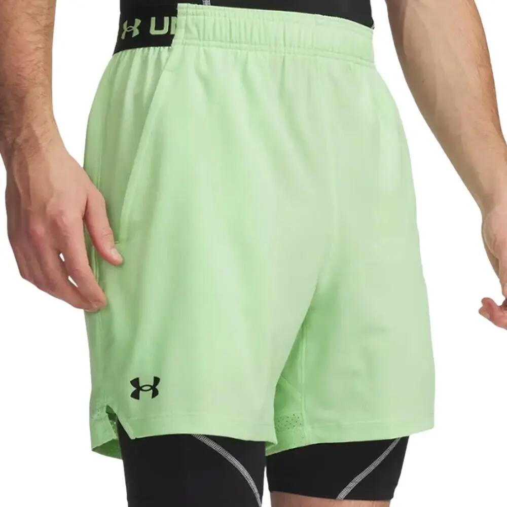 UNDER ARMOUR picture
