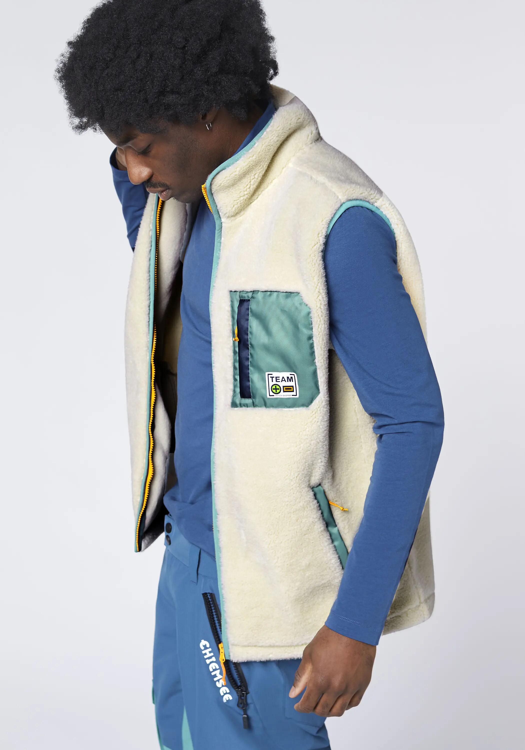 Weste aus weichem Sherpa 6/7
