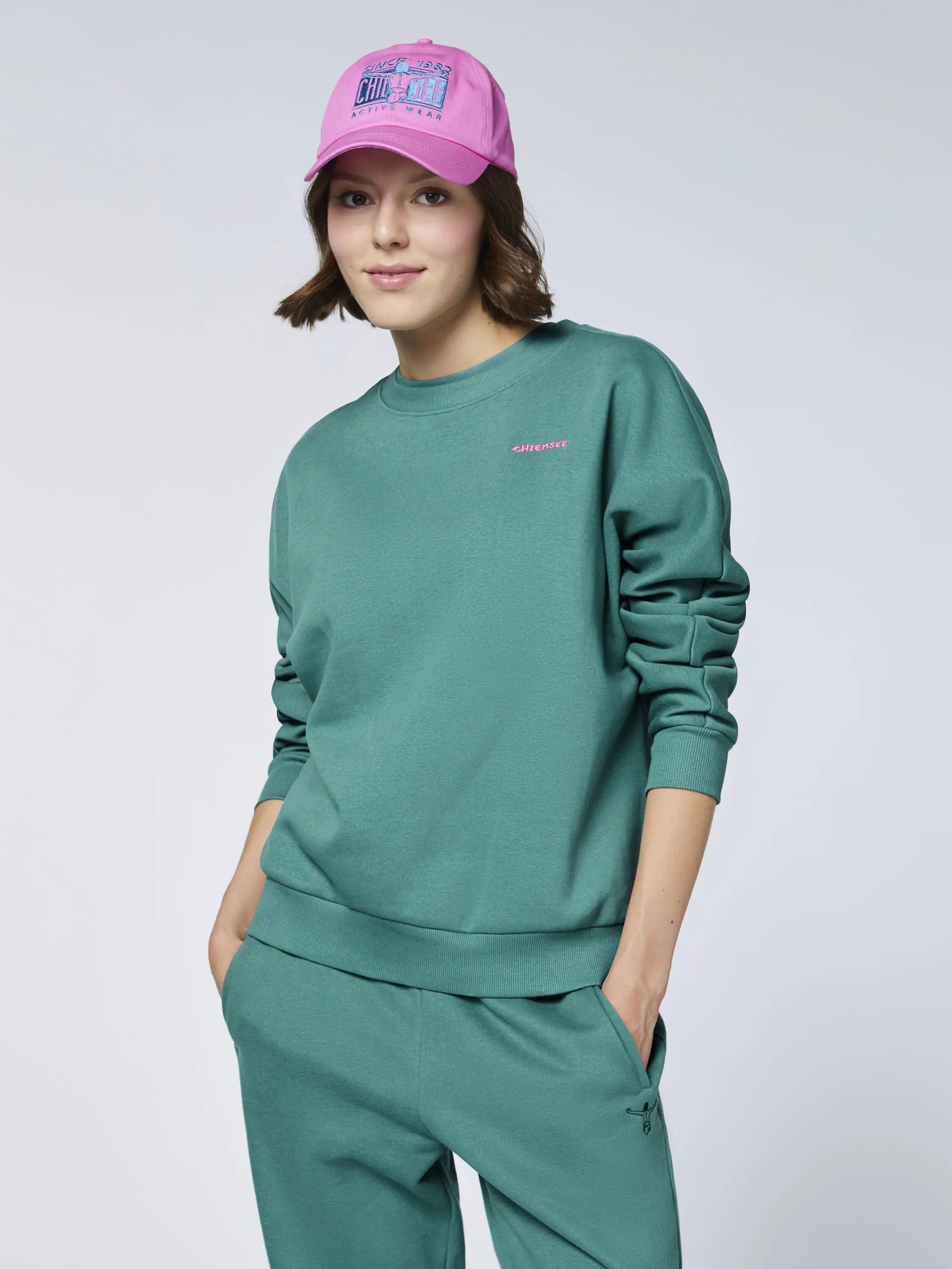Sweatshirt mit Après-Ski Rückenprint 3/7