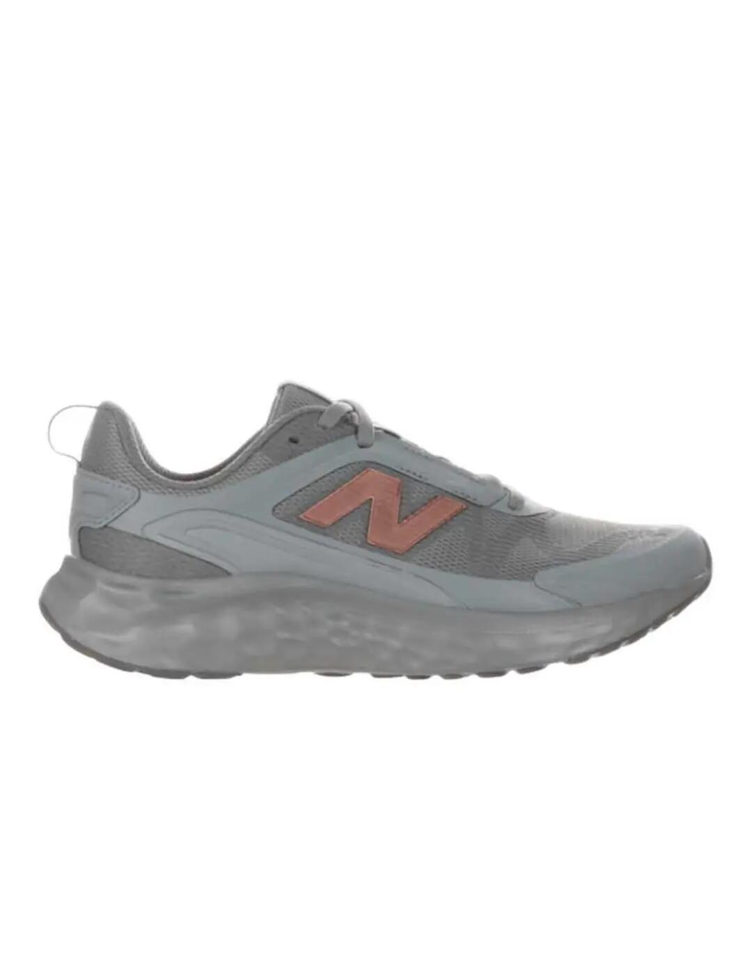 NEW BALANCE picture