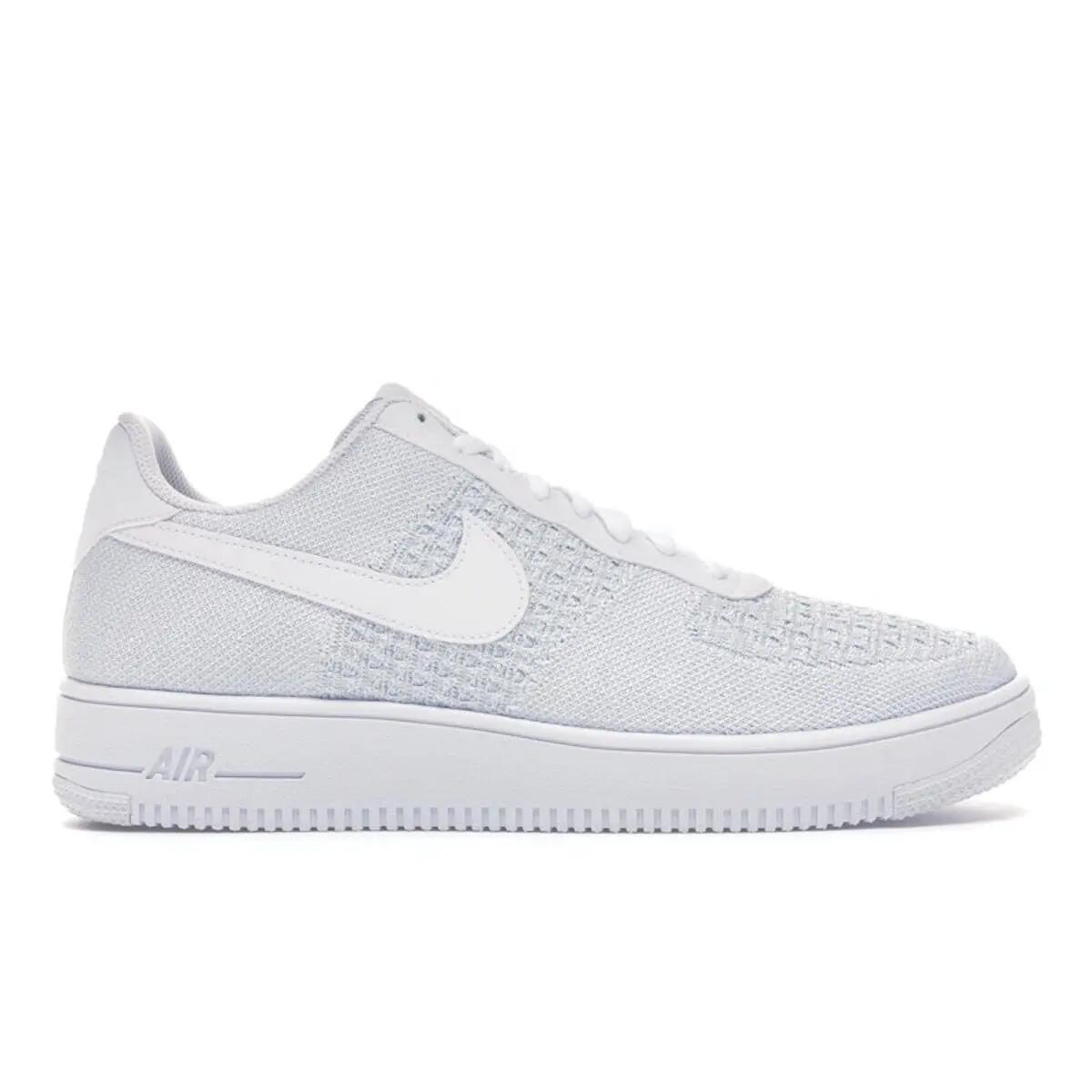 NIKE picture