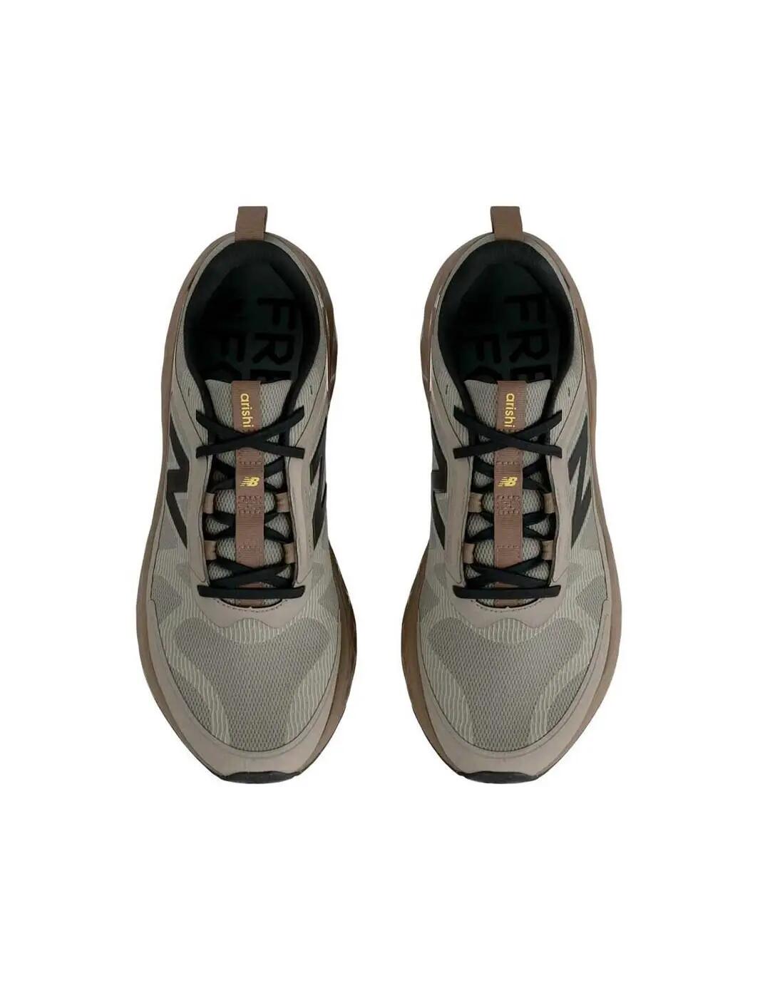 'Adidași bărbați New Balance Maris8p6 maro'. 4/6