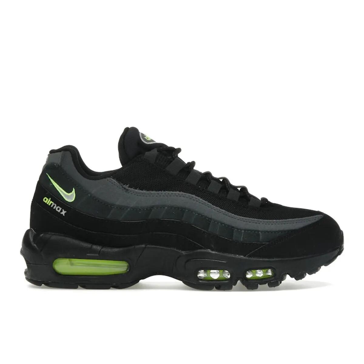 NIKE picture