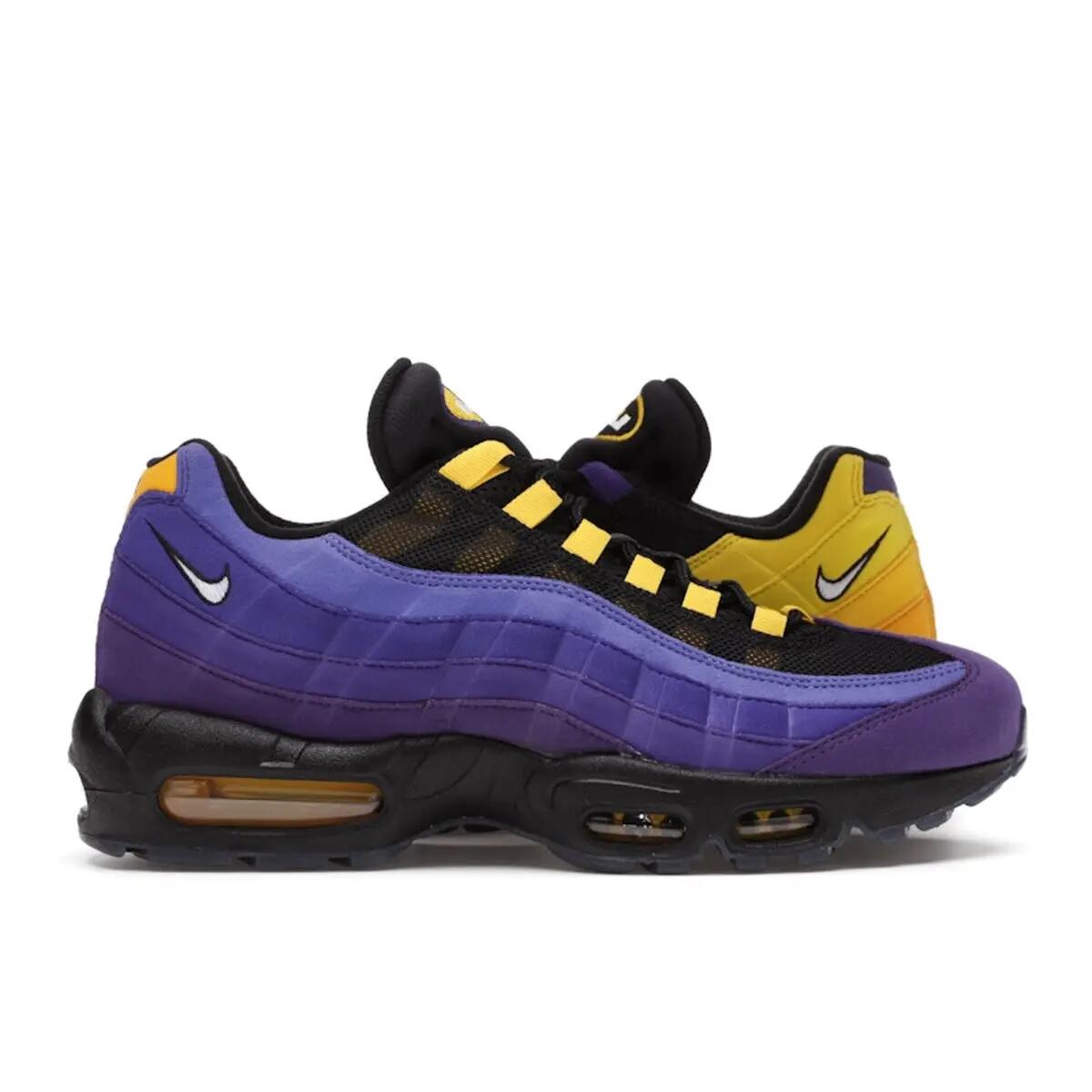 NIKE picture