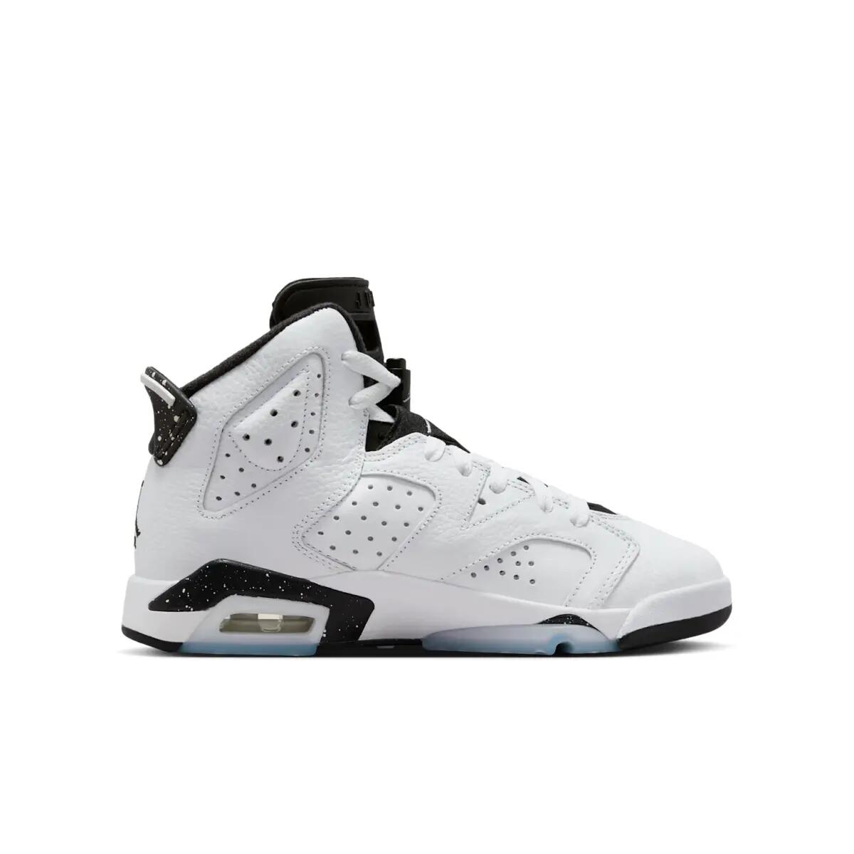 Jordan 6 Retro Reverse Oreo (GS) 4/6