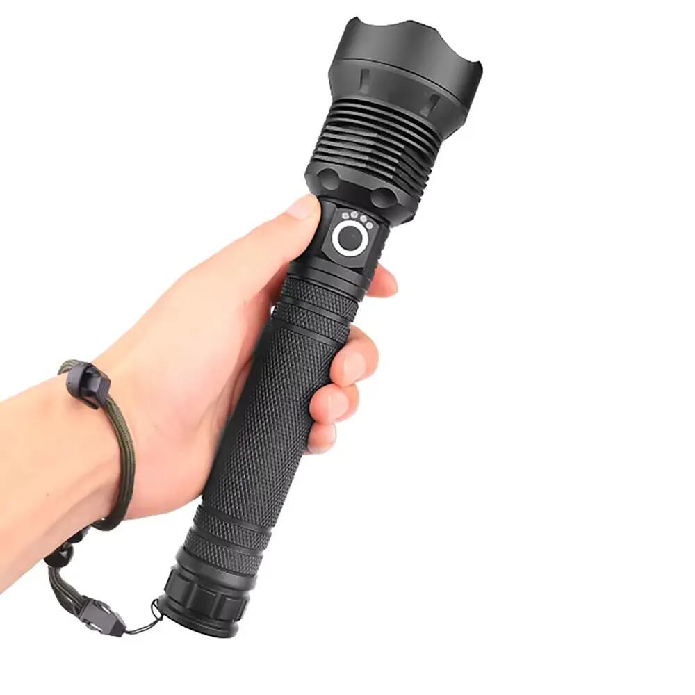 Linterna táctica con haz ajustable WOZINSKY 4/7