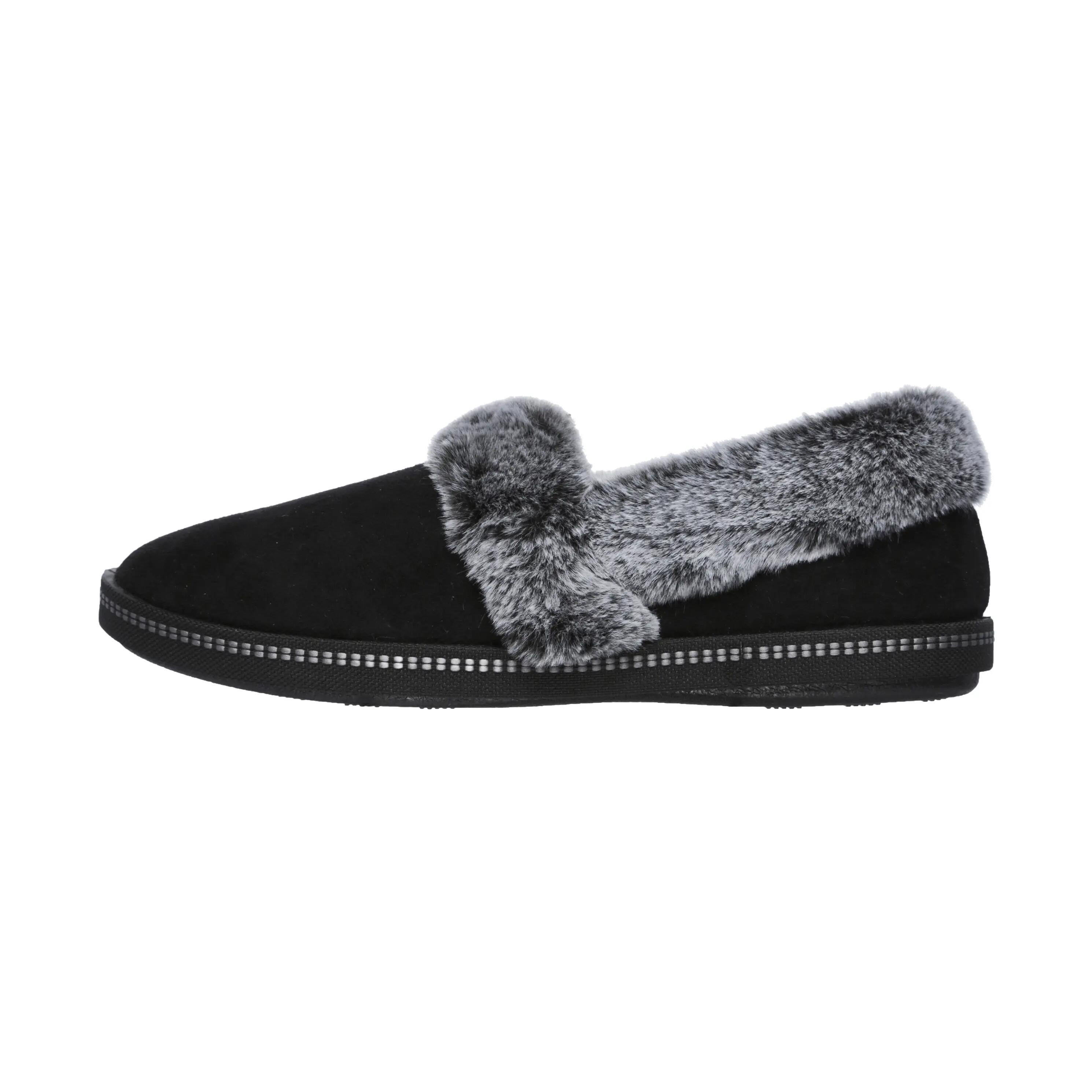 SKECHERS picture