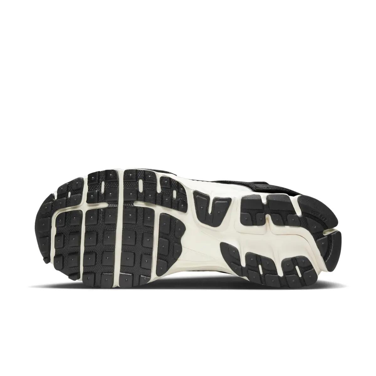 Chaussures  Zoom Vomero 5 Timeless Panda Dunk 4/6