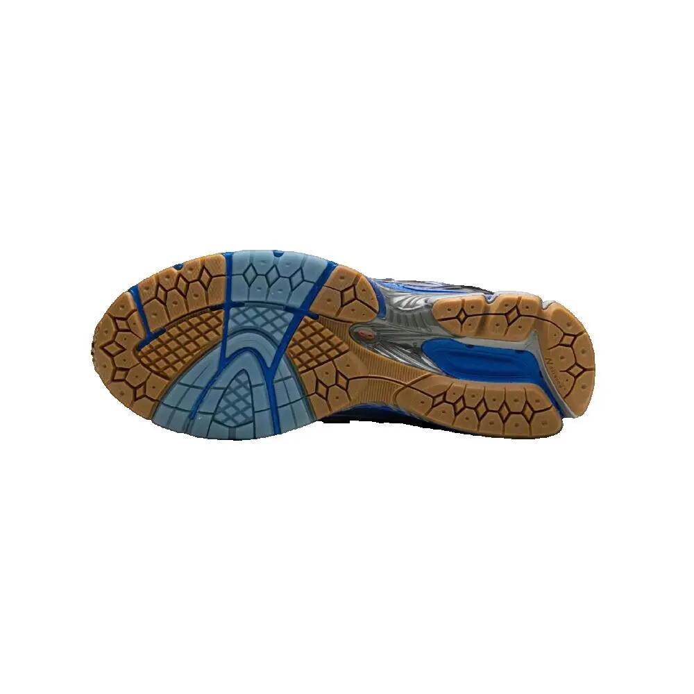 1906R Action Bronson Medusa Azul 2/6