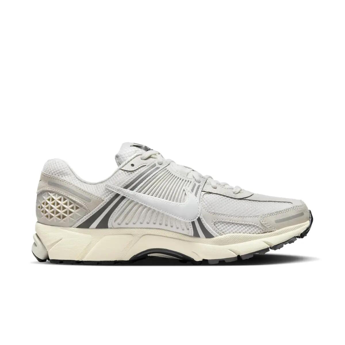 Chaussures  Zoom Vomero 5 Platinum Tint 4/6
