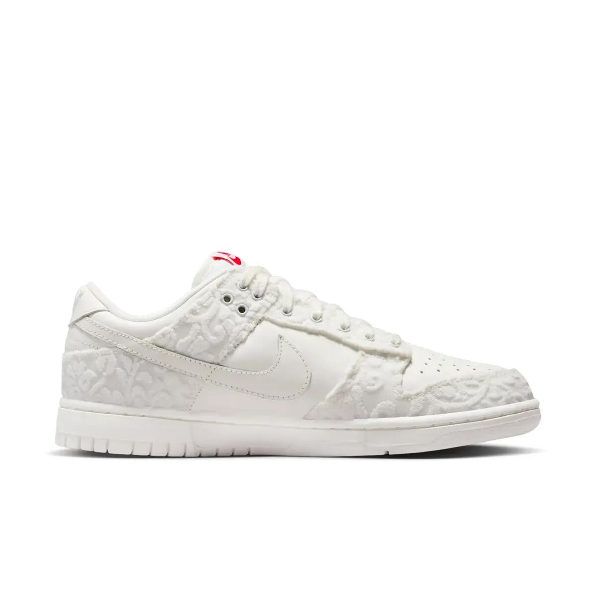 Dunk Low Give Her Flowers 2/6