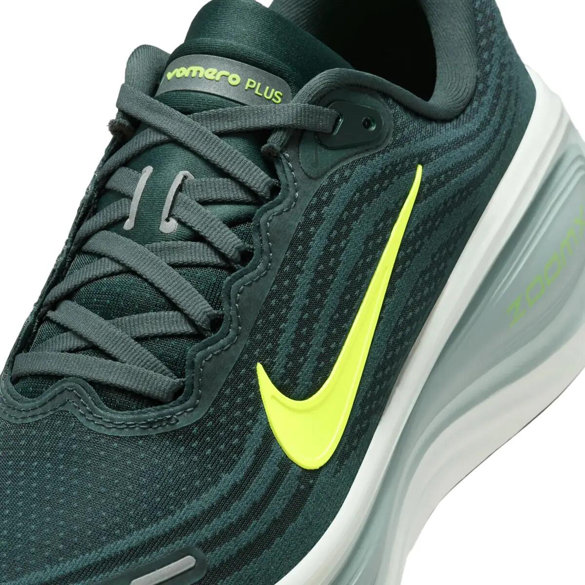 Nike Vomero Plus Seaweed Cannon Green Haze Volt 5/6