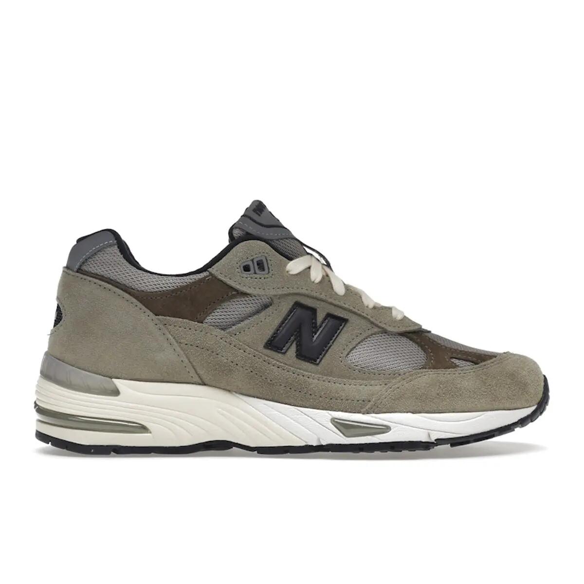 NEW BALANCE picture
