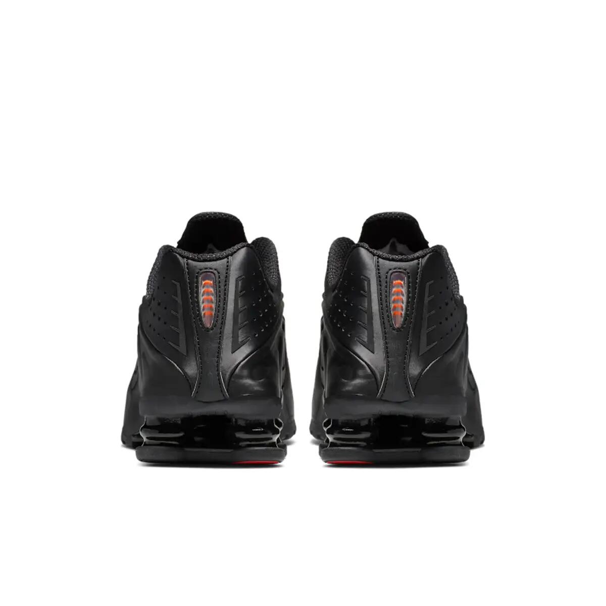 Chaussures  Shox R4 Black 6/6